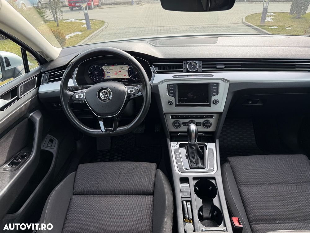 Volkswagen Passat 1.6 TDI SCR DSG Business - 6