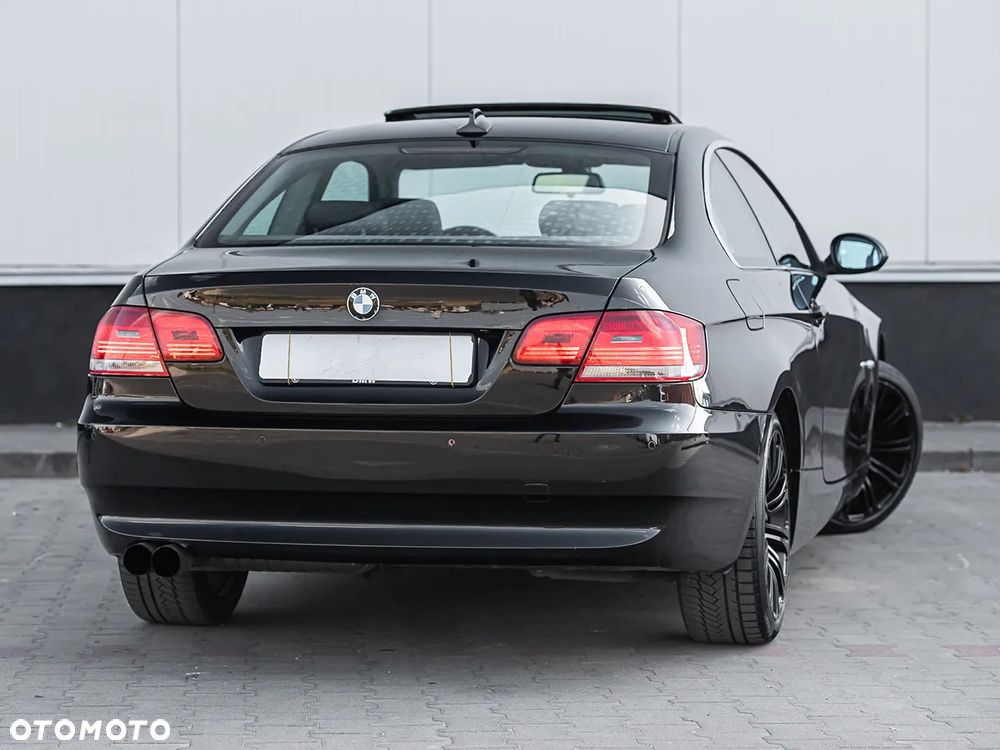 BMW Seria 3 325i - 12