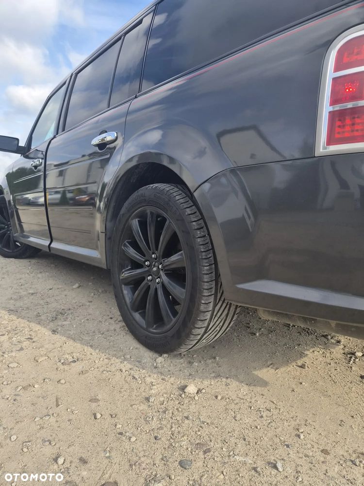 Ford Flex - 24
