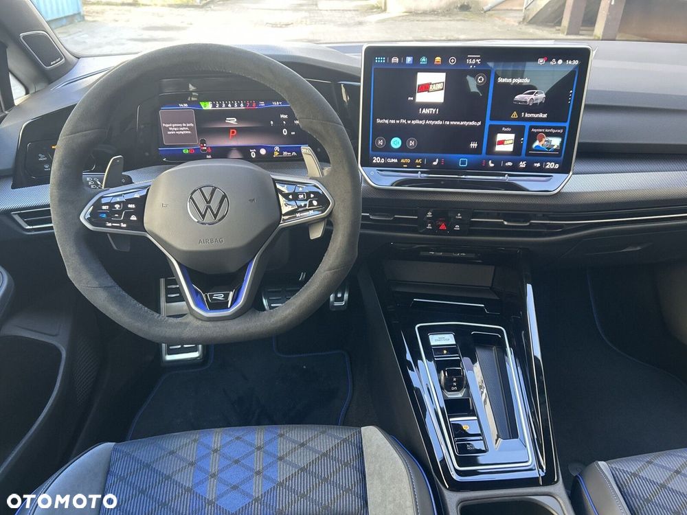 Volkswagen Golf - 11