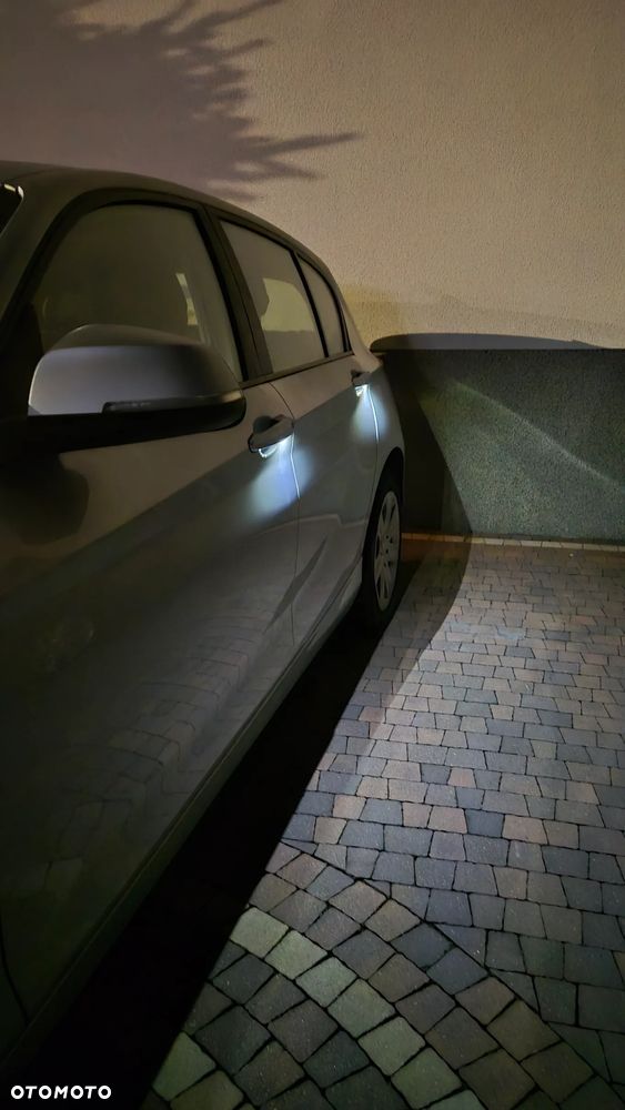 BMW Seria 1 116d DPF - 32