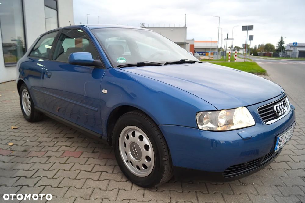 Audi A3 3-drzwiowe 1.6 Ambition - 10