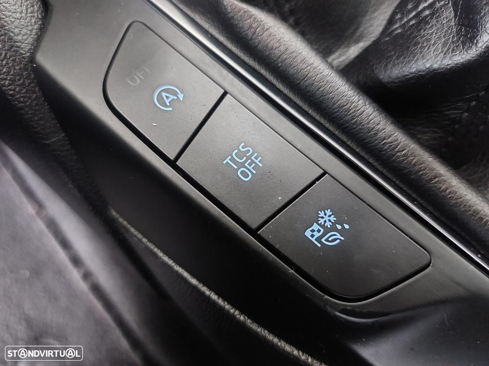 Ford Focus 1.5 TDCi EcoBlue Business - 32