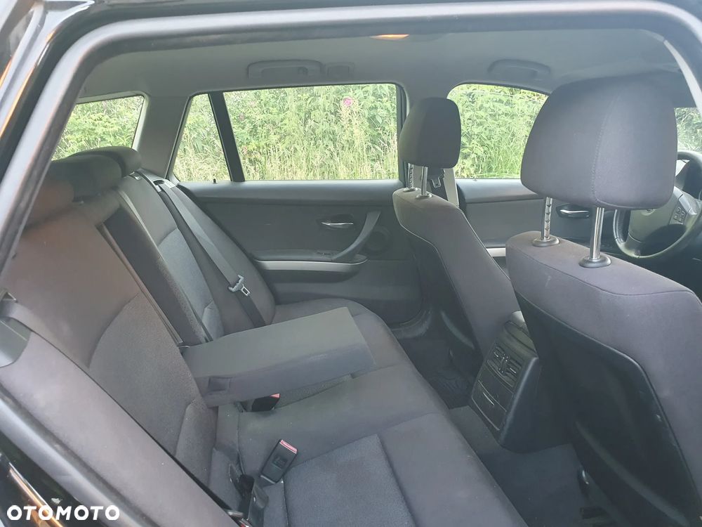 BMW Seria 3 320d DPF - 14