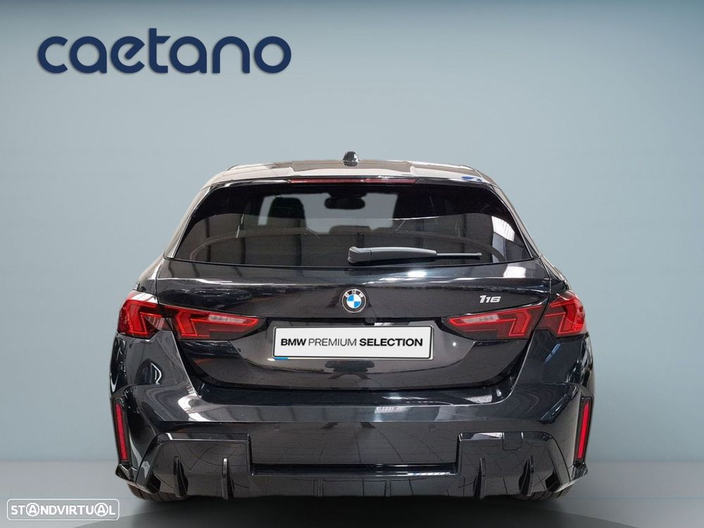 BMW 116 Pack Desportivo M — fotografia 7