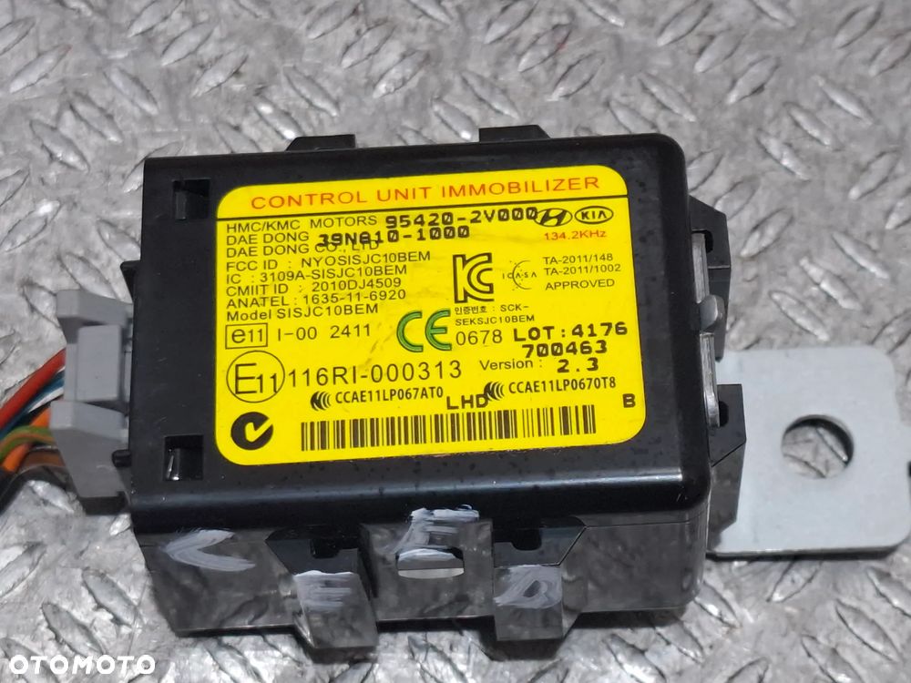 Moduł immobilizera Kia Ceed 2016 rok nr 954202v000 - 2
