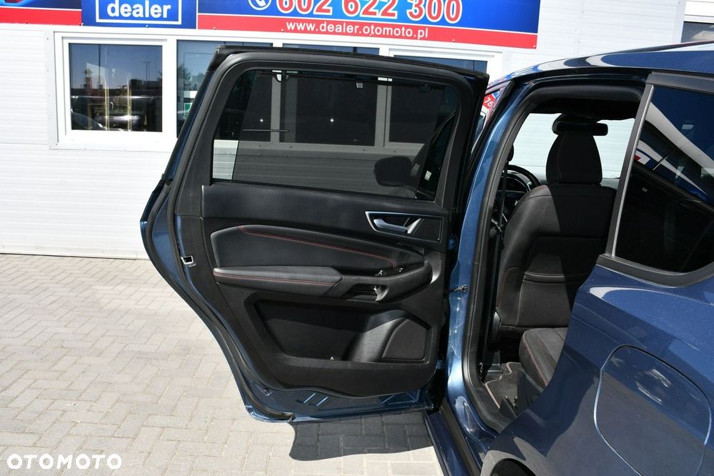 Ford S-Max - 37