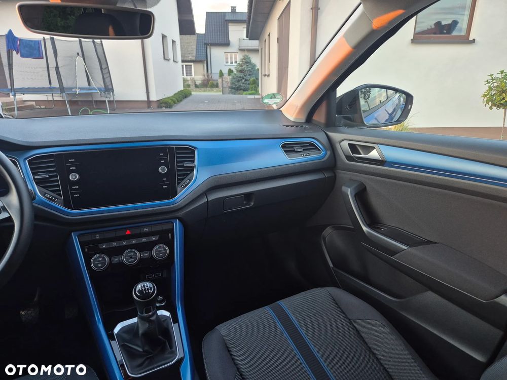 Volkswagen T-Roc - 22