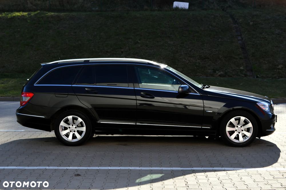 Mercedes-Benz Klasa C 180 Kompressor BlueEFFICIENCY Elegance - 17