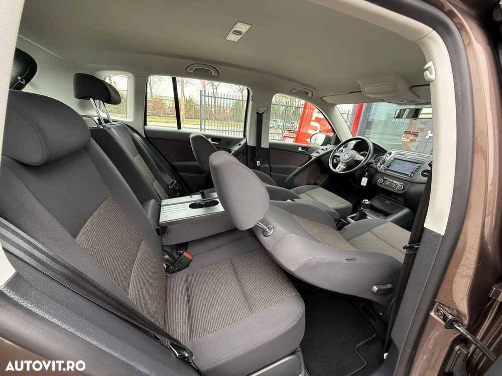 Volkswagen Tiguan 2.0 TDI DPF 4Motion BlueMotion Technology Track & Style - 14