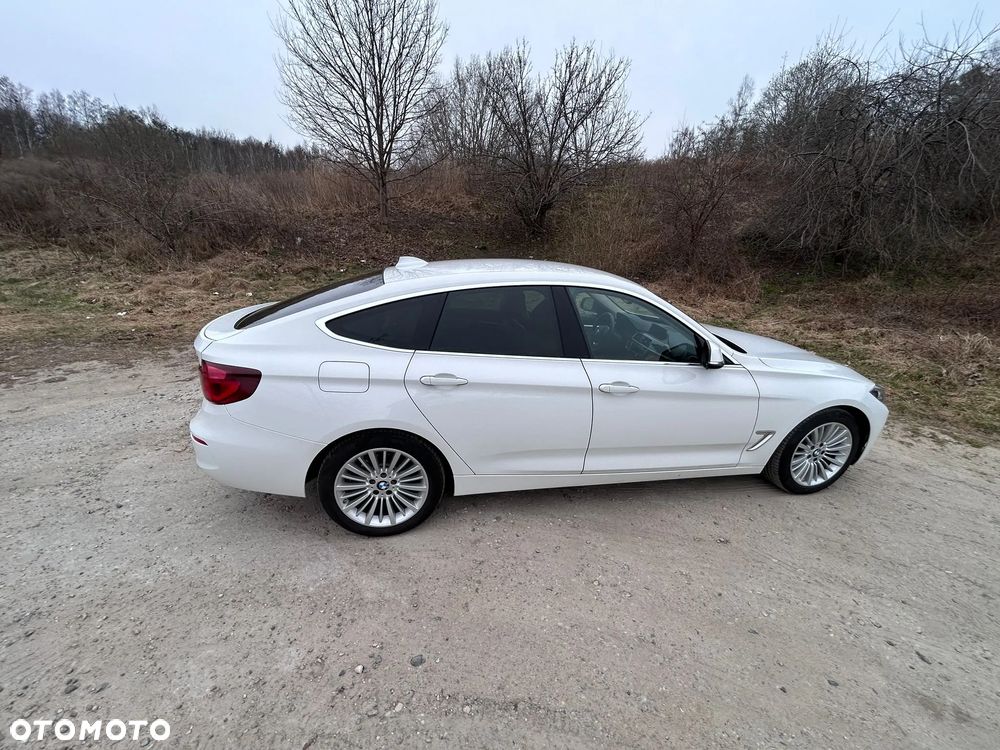 BMW 3GT 320d Luxury Line - 11