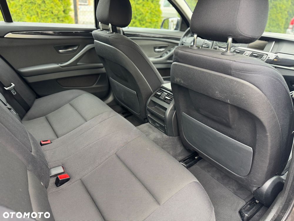BMW Seria 5 520d - 22