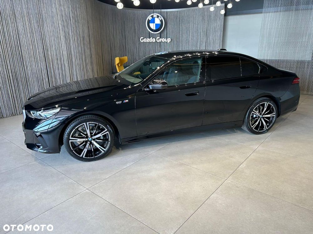 BMW Seria 5 520i mHEV M Sport - 4