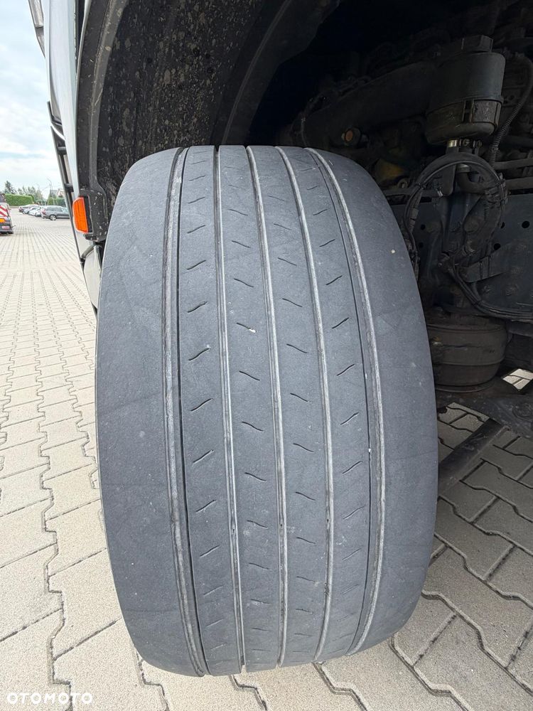 Mercedes-Benz Actros - 15