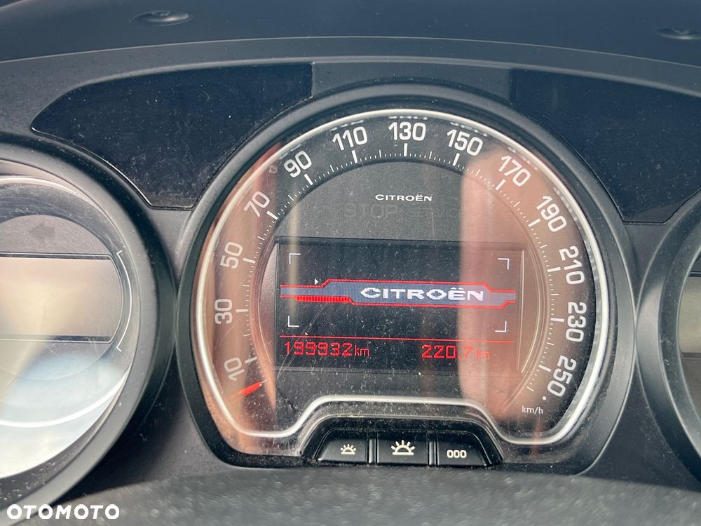 Citroën C5 2.0 HDi Dynamique Equilibre Navi - 14