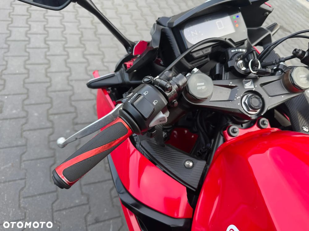 Honda CBR - 30