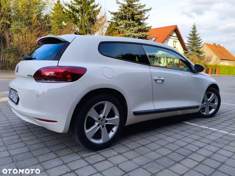 Volkswagen Scirocco 2.0 TDI DSG Match - 5