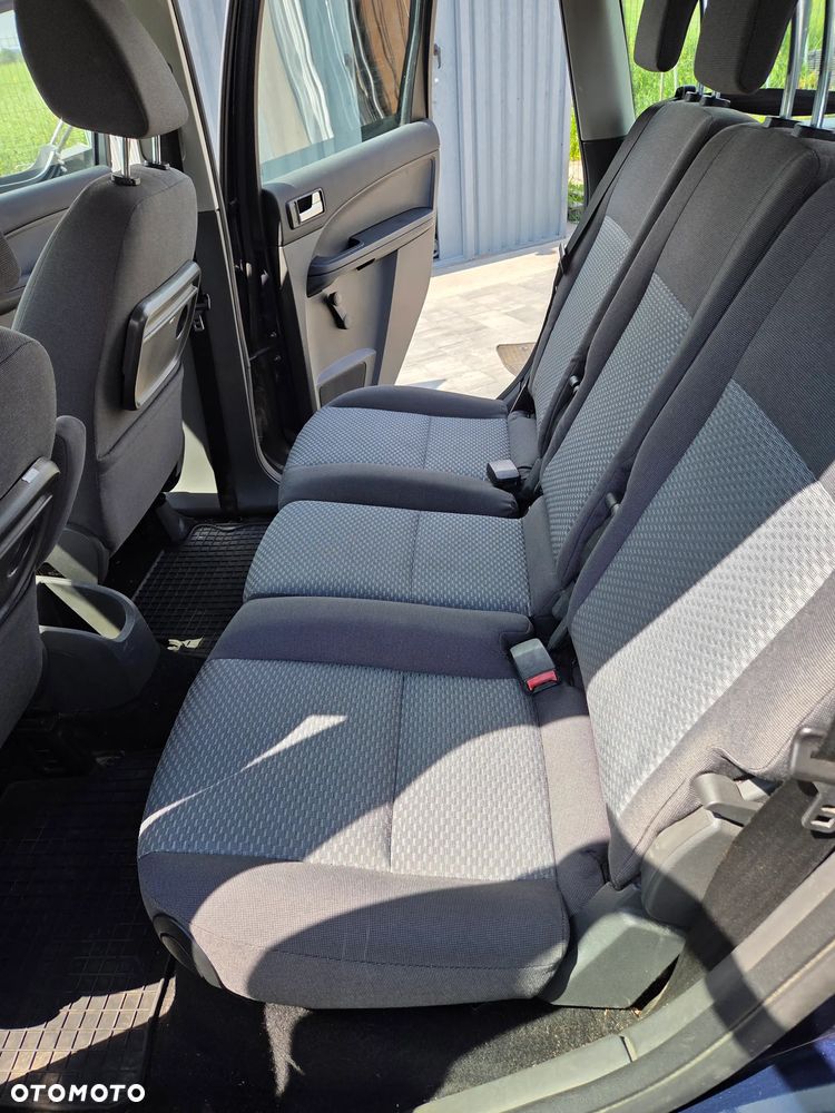 Ford Focus C-Max 1.8 Ambiente - 2