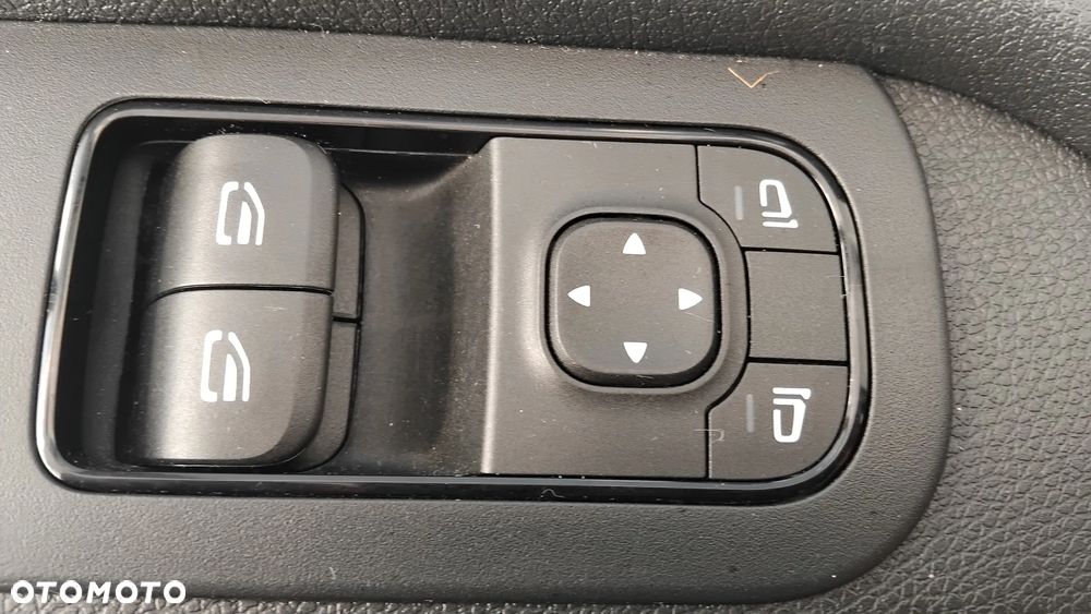 Mercedes-Benz SPRINTER - 27