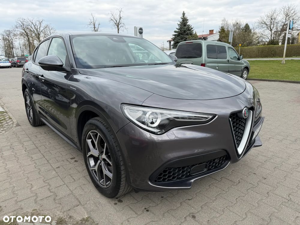 Alfa Romeo Stelvio - 3
