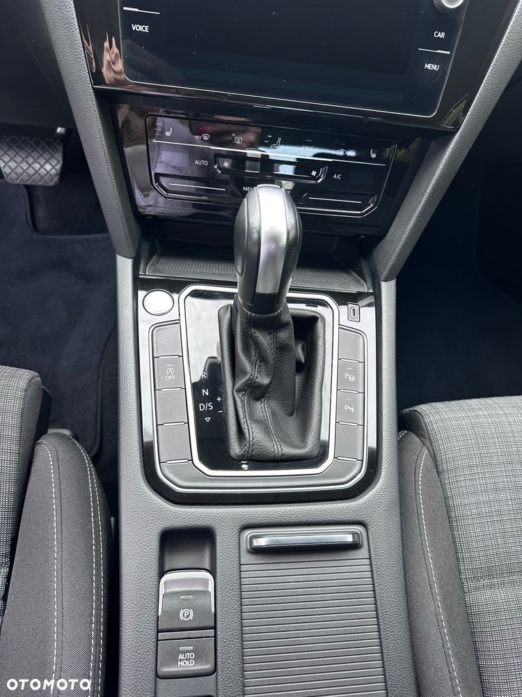 Volkswagen Passat ver-1-5-tsi-evo-elegance-dsg - 21