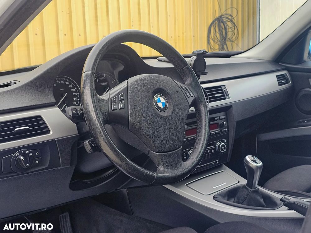 BMW Seria 3 320d DPF - 9