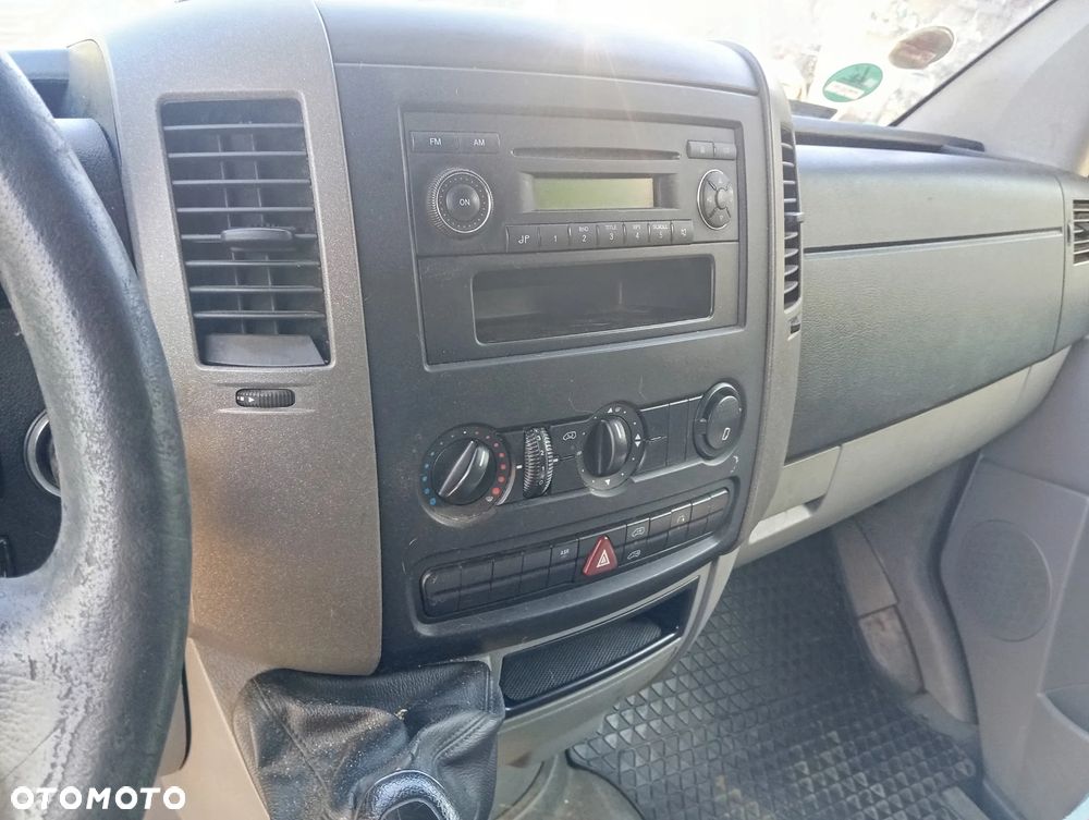 Volkswagen Crafter - 10