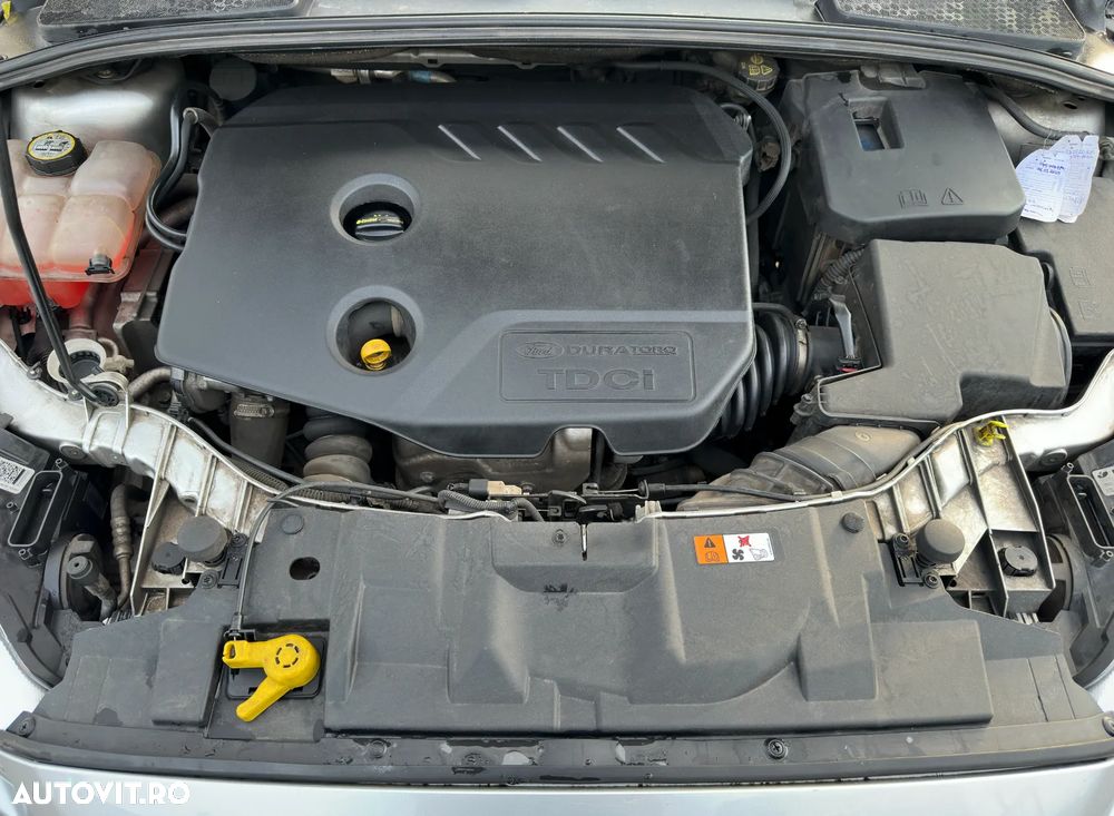 Ford Focus 1.6 TDCi DPF Trend - 12
