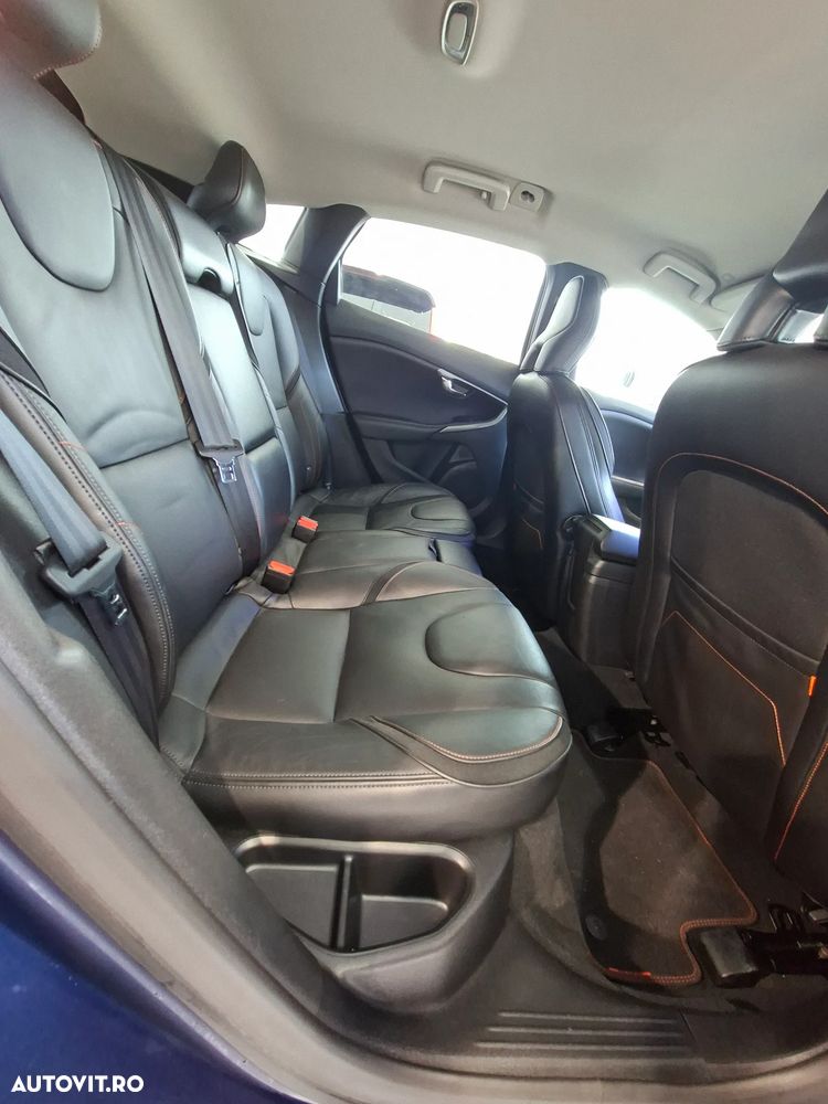 Volvo V40 D2 Aut. Ocean Race - 13