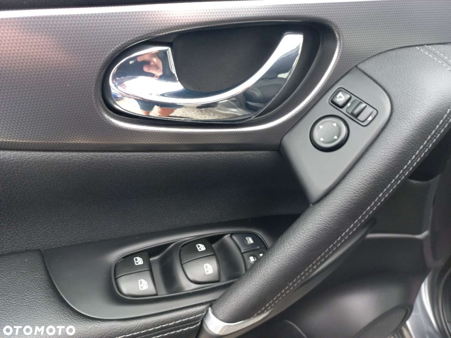 Nissan Qashqai - 12