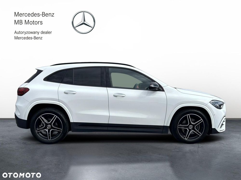 Mercedes-Benz GLA - 7
