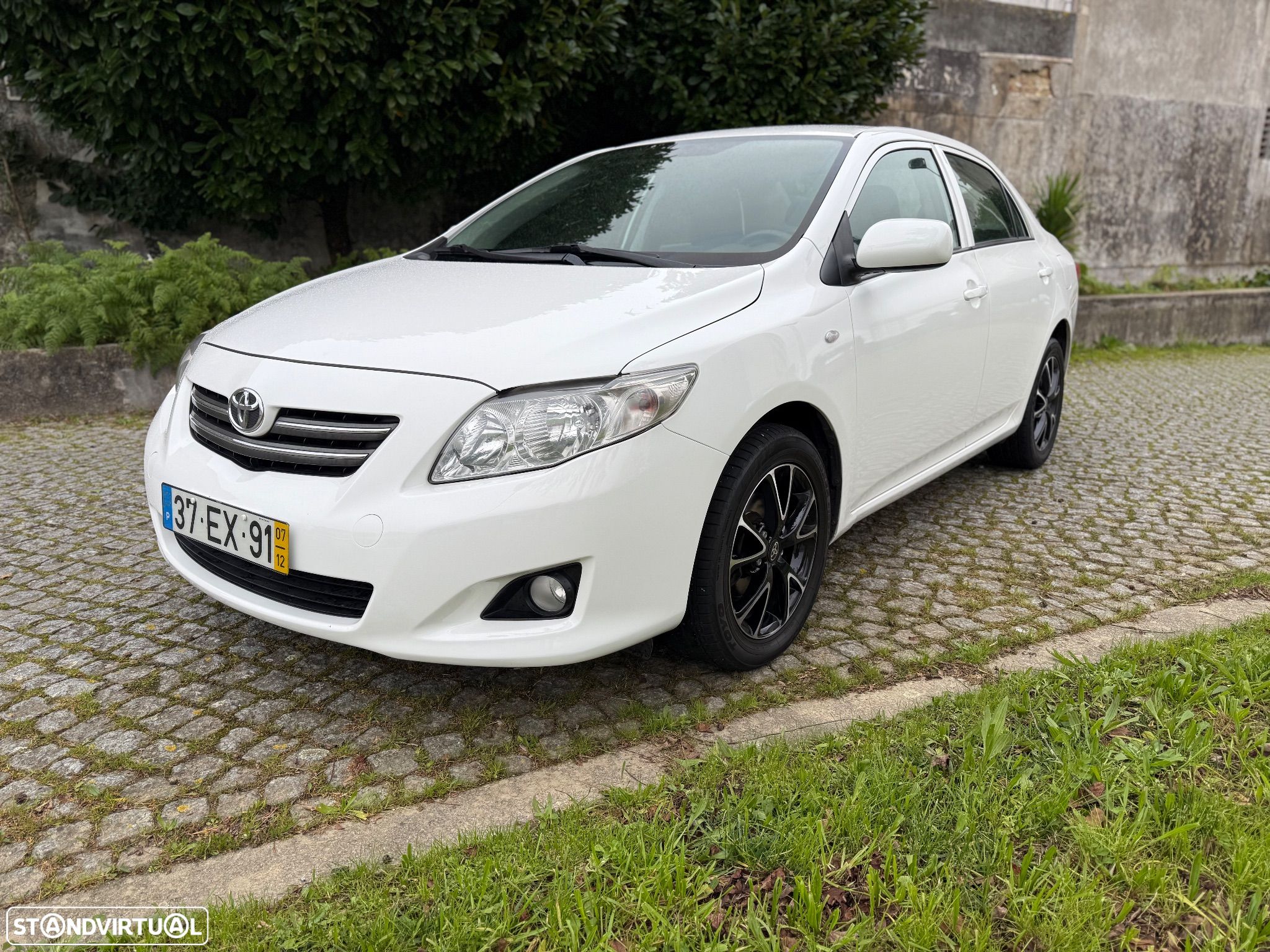 Toyota Corolla 1.4 D-4D Premium Plus - 1