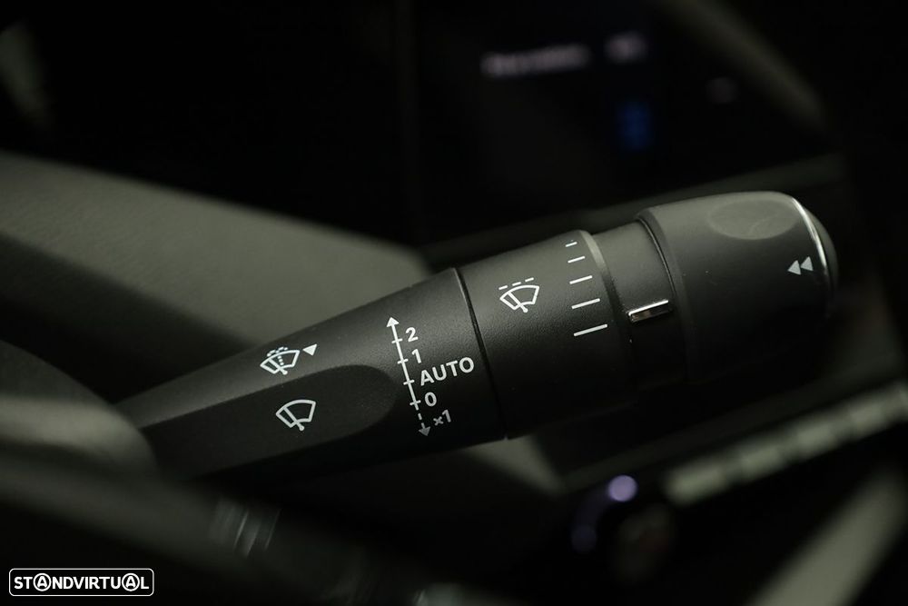 Peugeot 408 1.6 Hybrid Allure e-EAT8 - 18