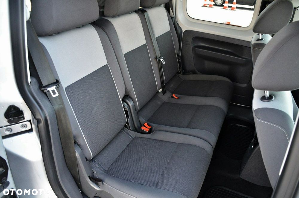 Volkswagen Caddy - 23