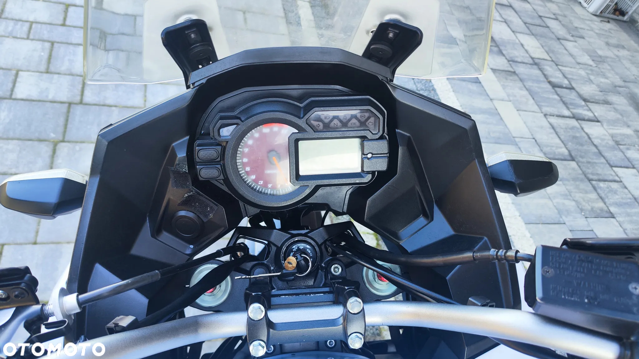 Kawasaki Versys 1000 - 16