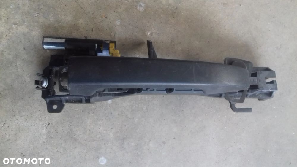 klamka zewnętrzna lewa przód Subrau Forester III SH 2.0 D EE20Z - 1