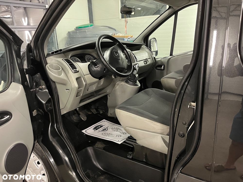 Opel Vivaro - 12