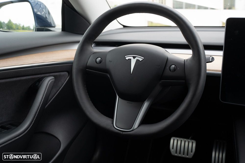 Tesla Model 3 Performance Dual Motor AWD - 33