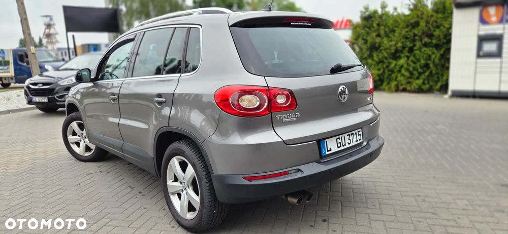Volkswagen Tiguan 2.0 TDI DPF BlueMotion Technology Exclusive - 10