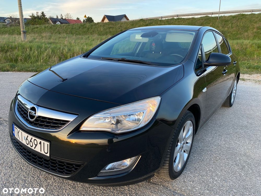 Opel Astra 1.4 Turbo Design Edition - 3