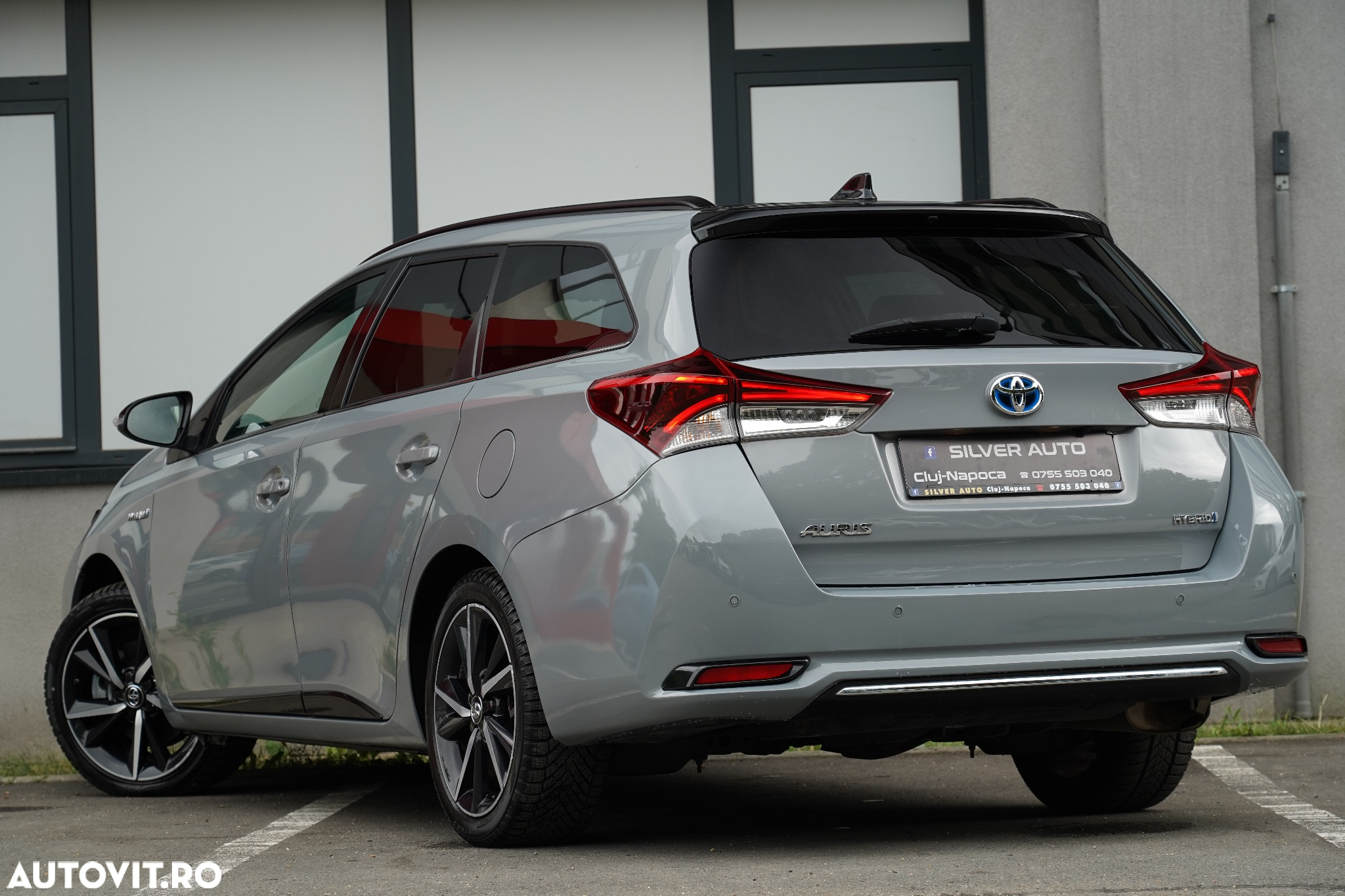 Toyota Auris 1.8 L VVT-i Hybrid Sol - 25