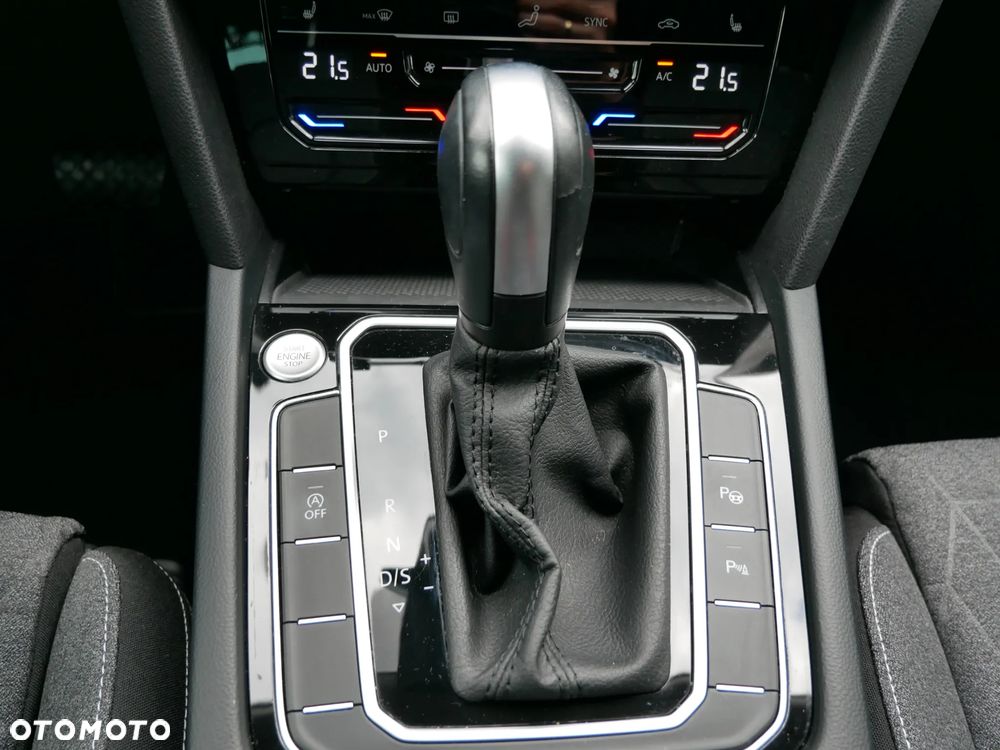 Volkswagen Passat 2.0 TDI EVO Business DSG - 25