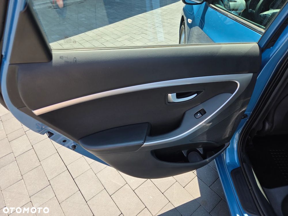 Hyundai i30 1.6 Comfort - 20
