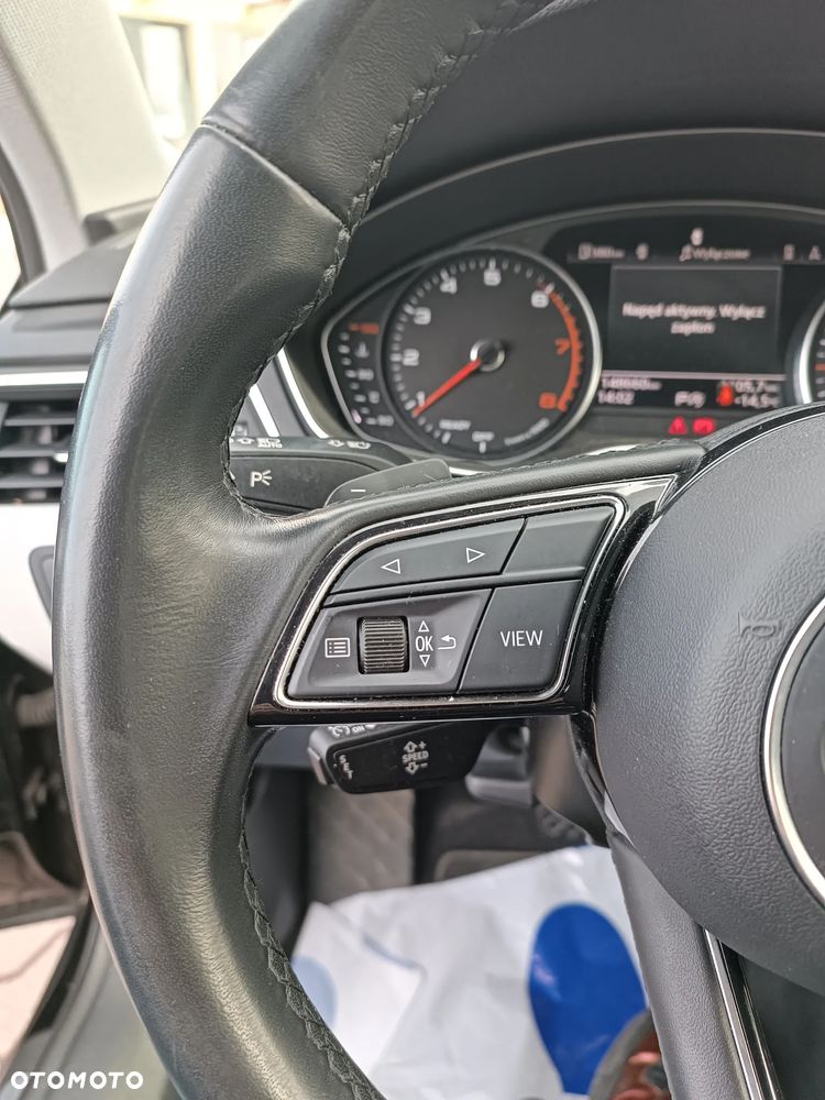 Audi A4 Limousine - 16