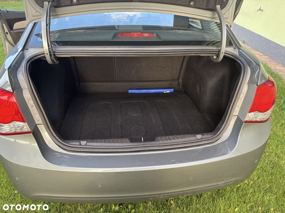 Chevrolet Cruze - 5