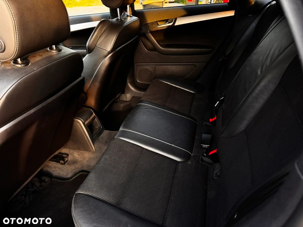 Audi A3 Sportback - 16