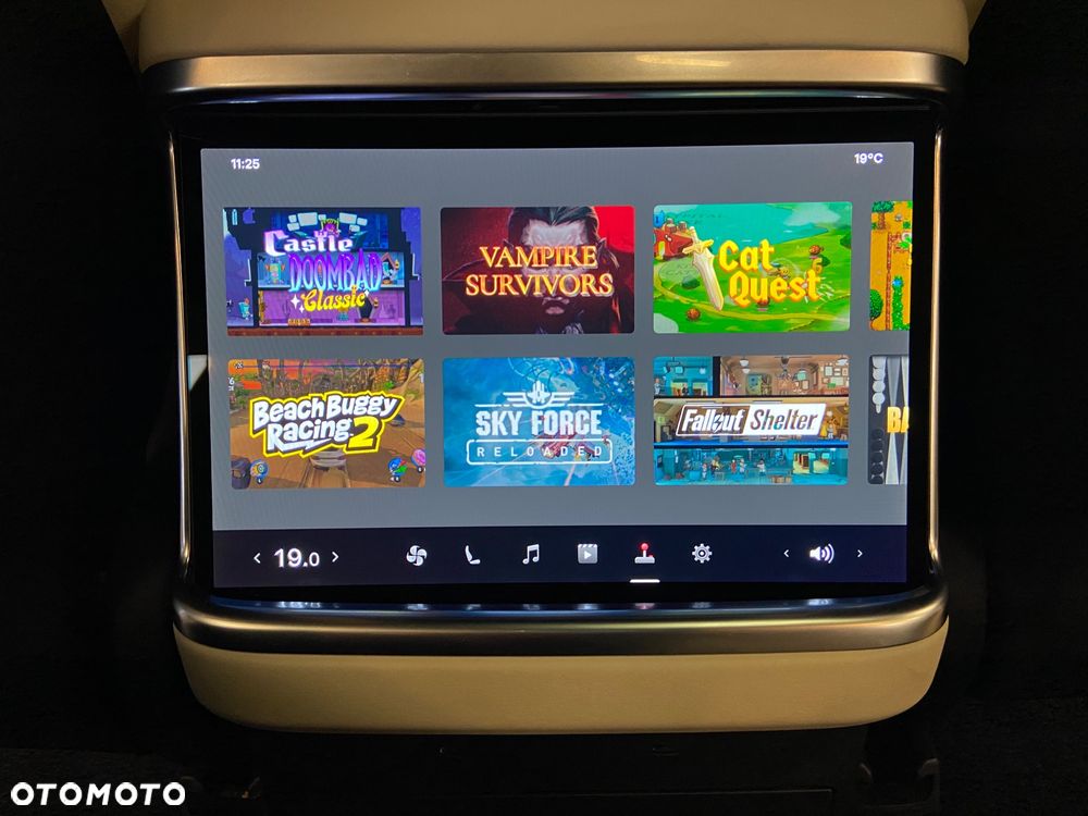 Tesla Model X AWD - 27