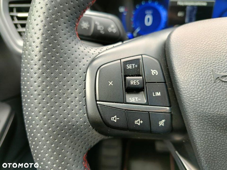 Ford Kuga - 15
