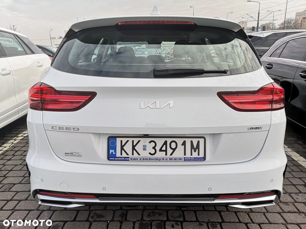 Kia Ceed 1.6 GDI PHEV Business Line DCT - 4