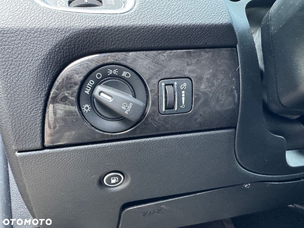 Dodge Durango 3,6 Limited - 14